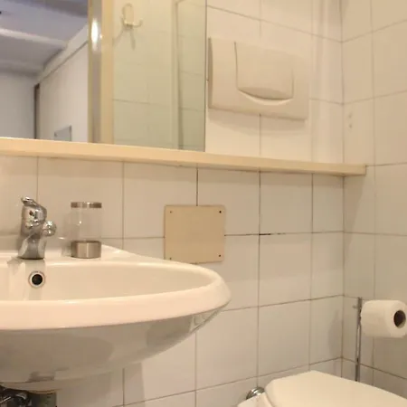 Basement Turati 3 -consulates District *