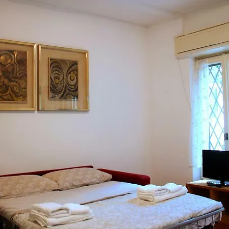 Daire Basement Turati 3 -consulates District *